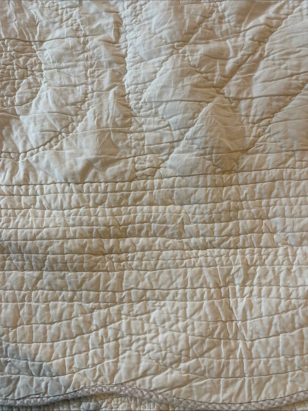 Vintage Floral Quilted Bedspread in Cream and Lavender mint queen